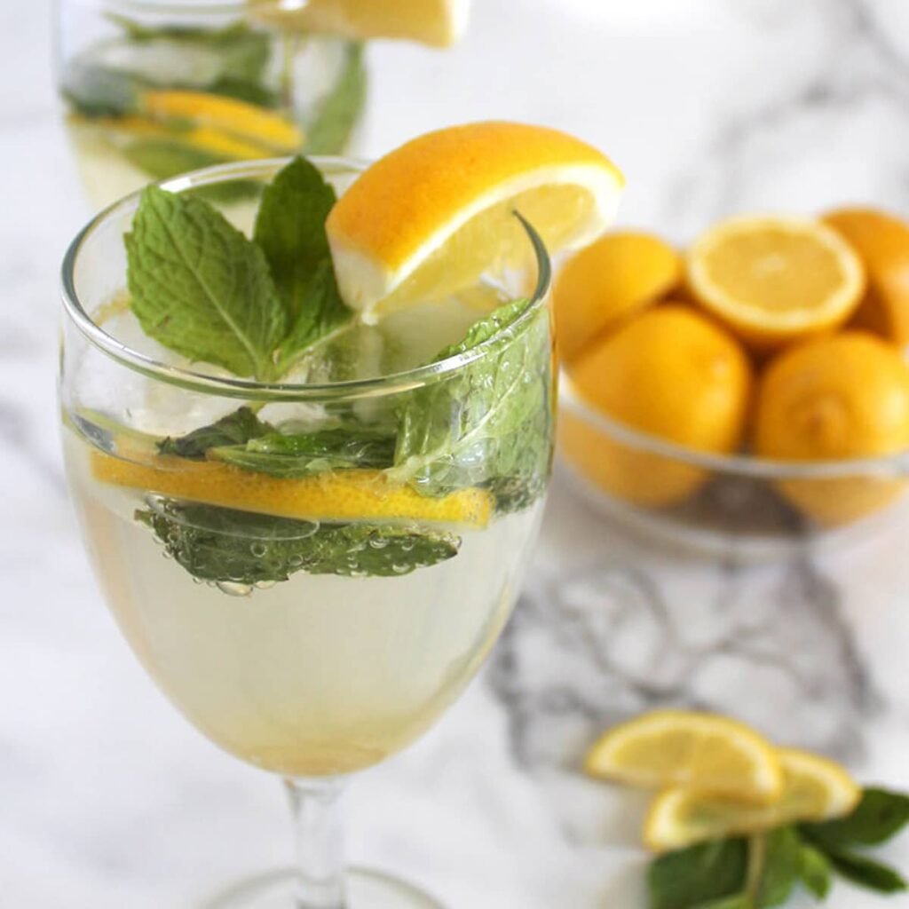 How to make easy low sugar lemon mojito mocktail